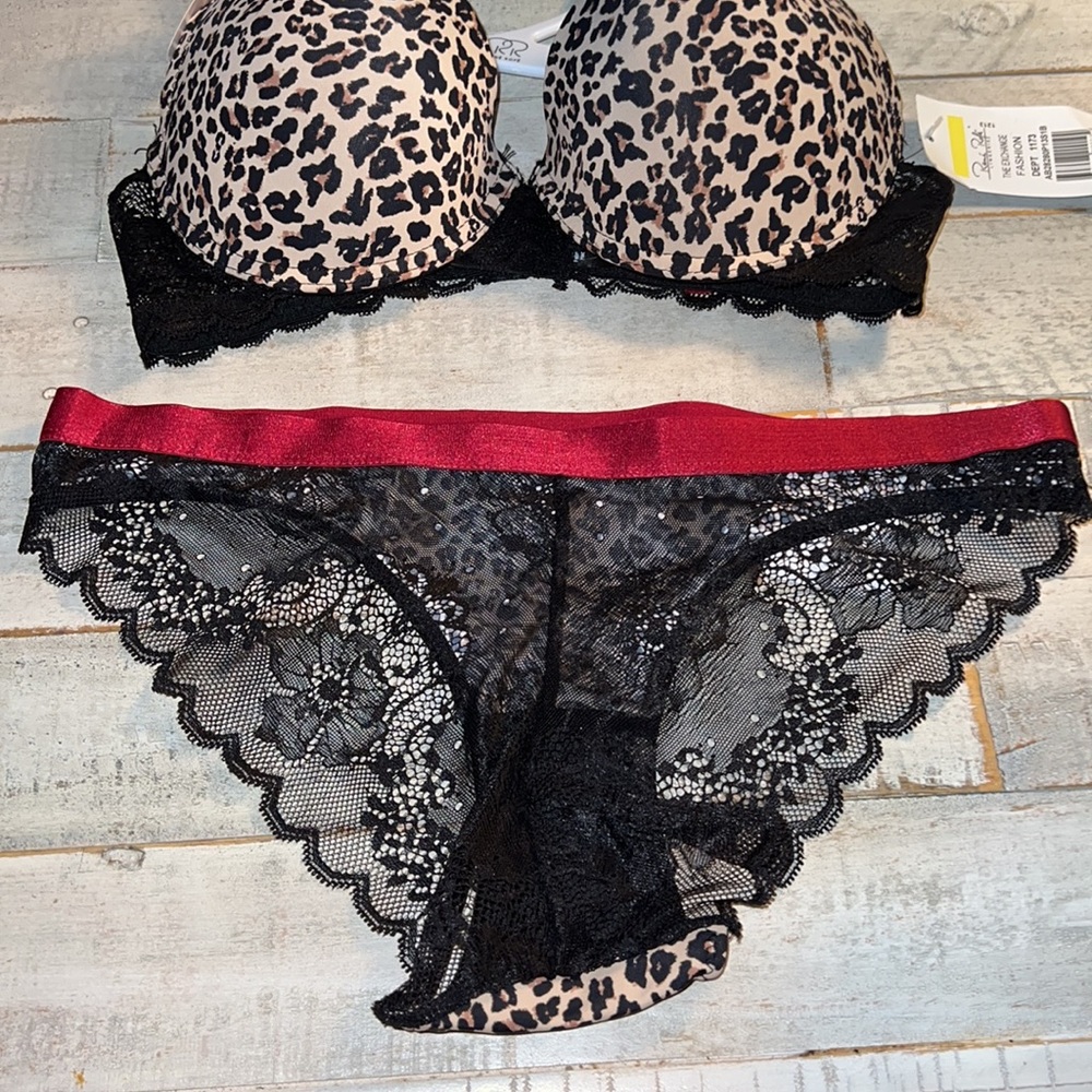 Rene Rofe Bra Set - Picture 4 of 9